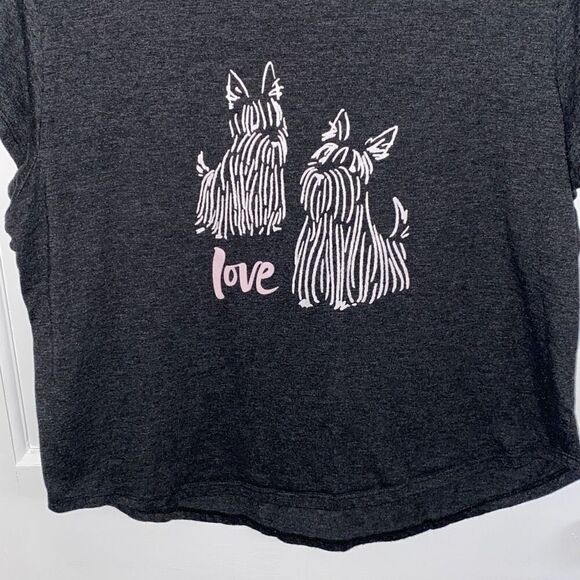 🔥3/$20🔥 ED Ellen Degeneres dog graphic tee size L - Picture 3 of 8